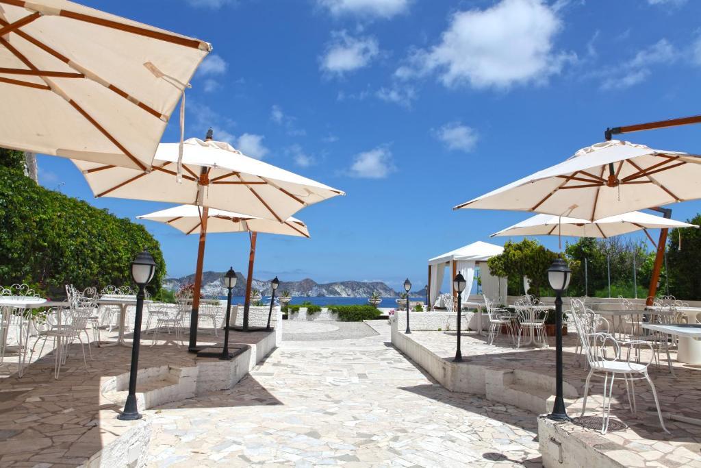 Hotel Torre Dei Borboni ポンツァ エクステリア 写真